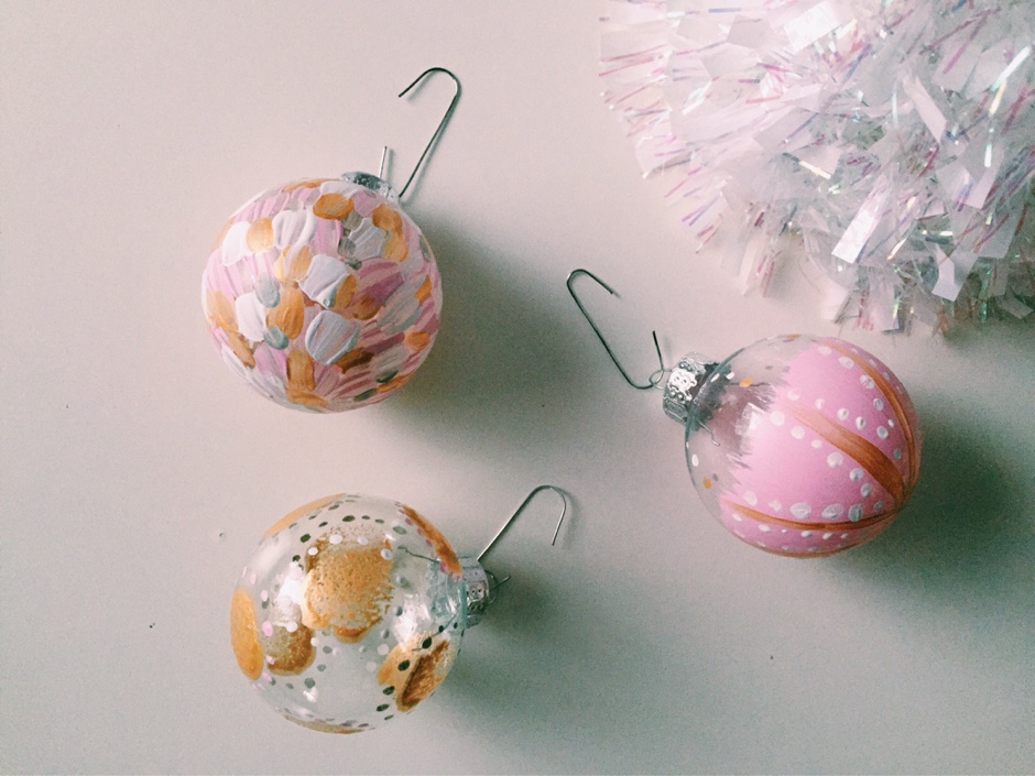 pink and gold christmas ornaments