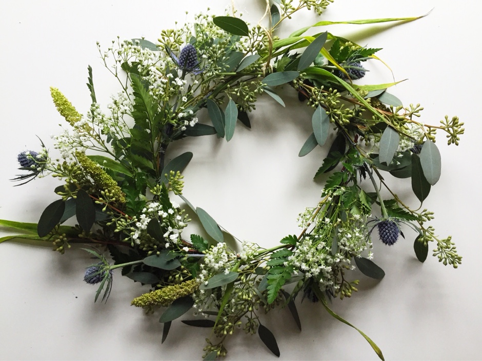 DIY Greenery Wreath Tutorial » The Lovely Little Things